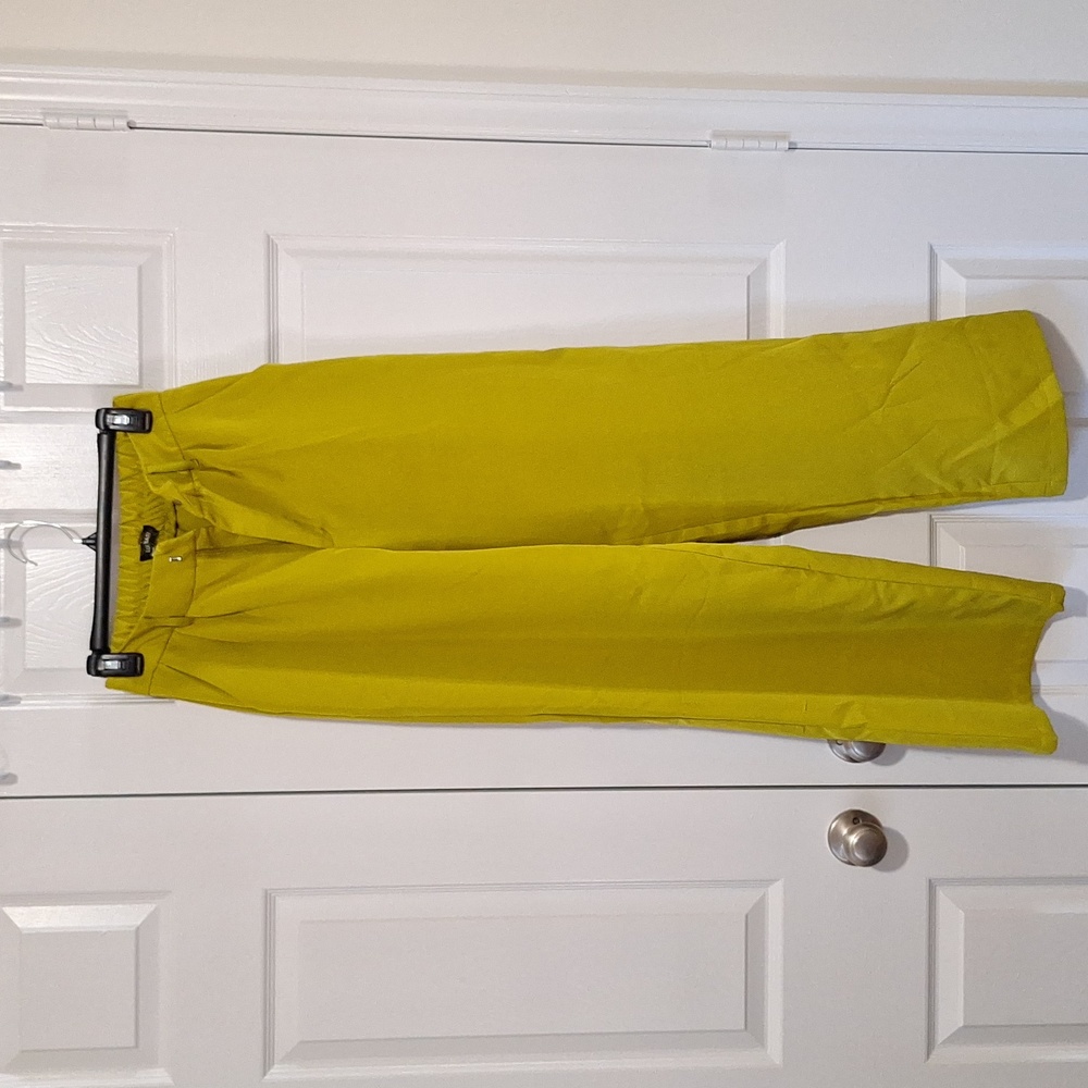 Mustard green wide leg pants.